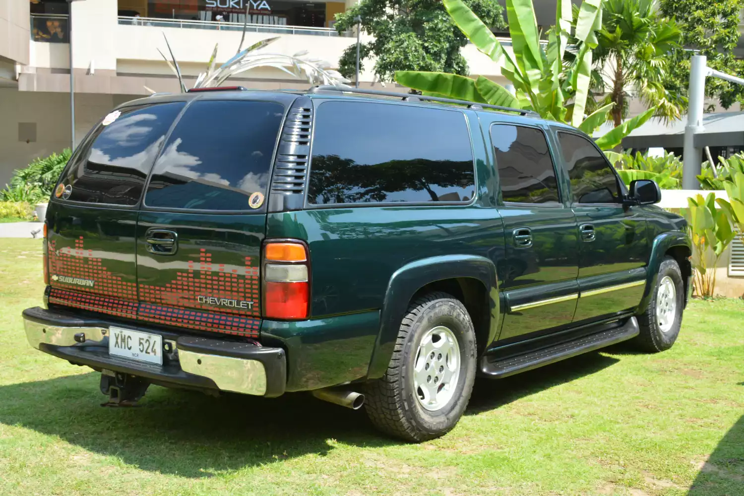 car garbage can for Chevrolet Suburban