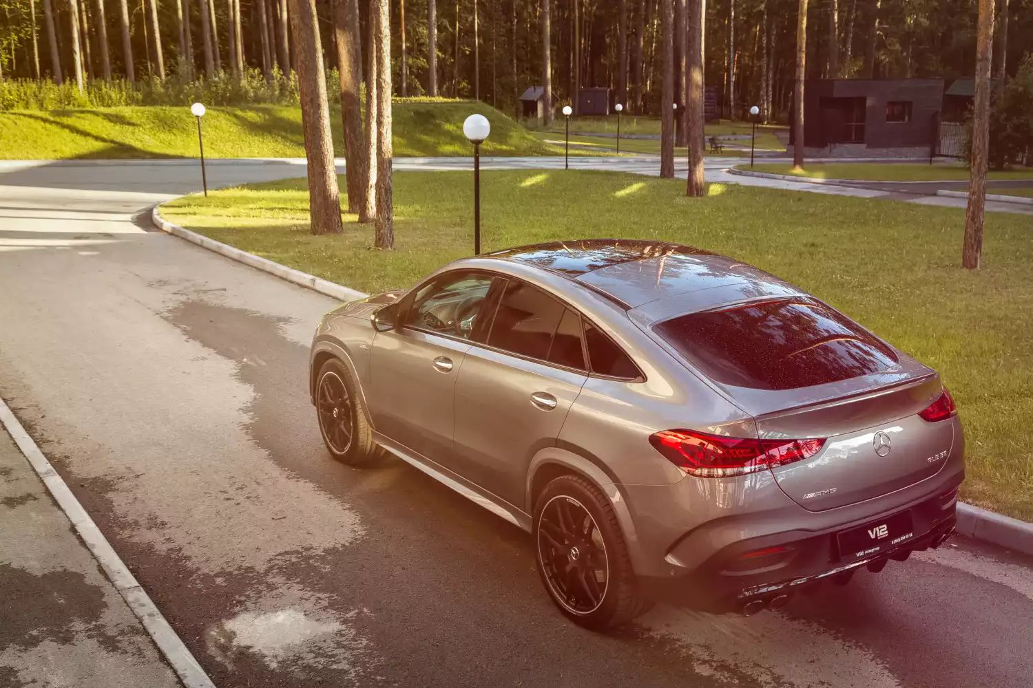 Mercedes-Benz GLE car trash can